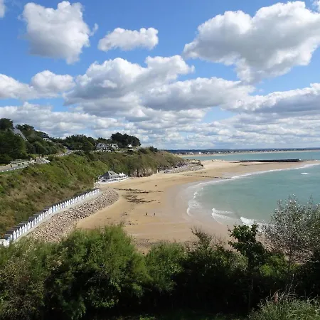 Charming Old With Splendid Sea View, Holiday home Barneville-Carteret