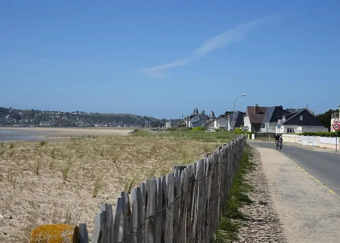 In Normandy With Access Casa de Férias Barneville-Carteret