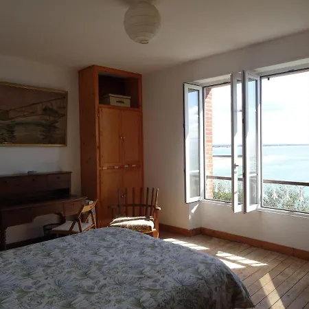 Holiday home Charming Old With Splendid Sea View, Barneville-Carteret