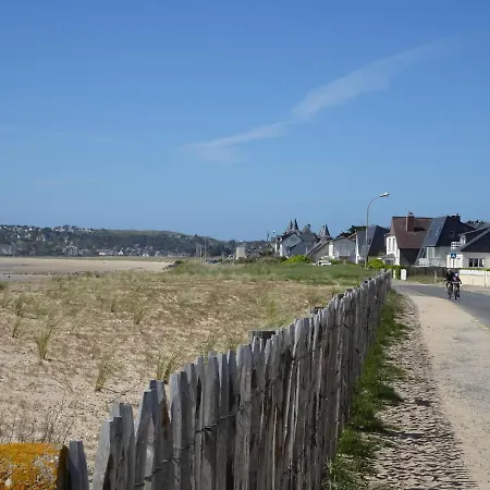 Charming Old With Splendid Sea View, Holiday home Barneville-Carteret
